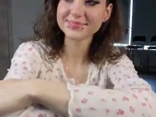 Lovergirlforme  live sex cam