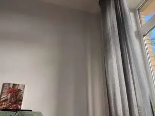 Mia-nostalgia  live sex cam