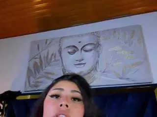 Nicolle-hernandez  live sex cam