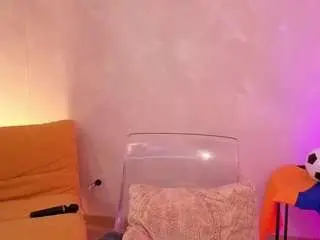 Yulli-1  live sex cam