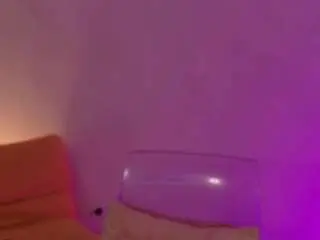 Yulli-1  live sex cam
