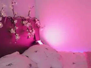 Babyjune18  live sex cam