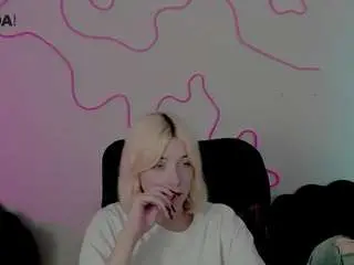 Brittany-skyy  live sex cam