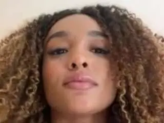 Emmawilliams1  live sex cam