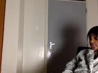 Freaky-african-babe  live sex cam