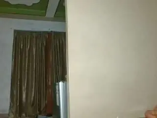 Yourthickgyal  live sex cam