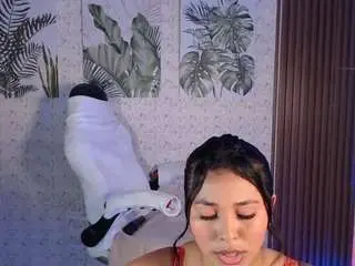 Caylinanthuan  live sex cam