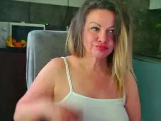 Mishabraun  live sex cam