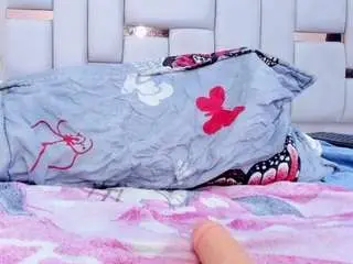 Celestemilder  live sex cam