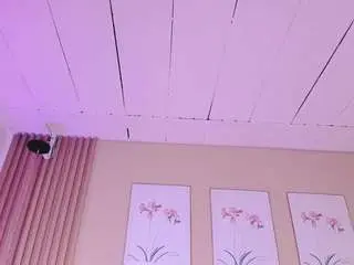 Cherlynn  live sex cam