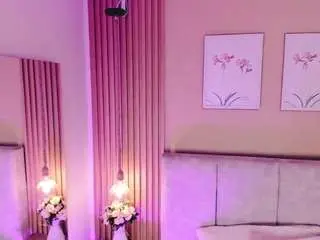 Cherlynn  live sex cam