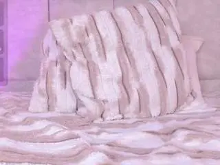 Cherlynn  live sex cam