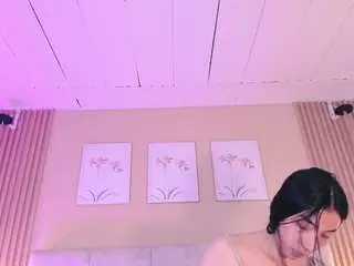 Cherlynn  live sex cam