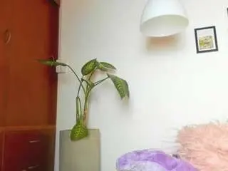 Jenn-brownn  live sex cam