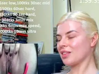 Misslolaa  live sex cam