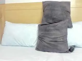 Nayla-thompson  live sex cam