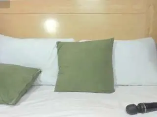 Nayla-thompson  live sex cam