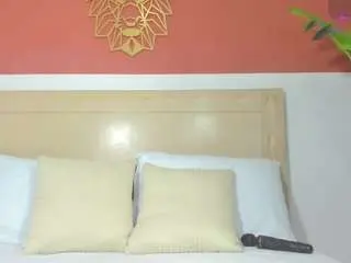 Nayla-thompson  live sex cam