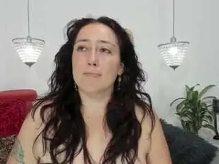 Esmeralda-milf  live sex cam
