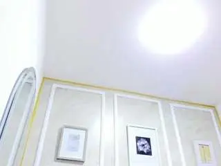 Hollyhendriix  live sex cam