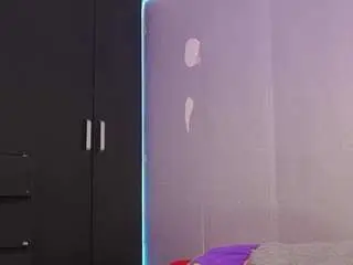 Roxanasmiith  live sex cam