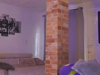 Roxanasmiith  live sex cam