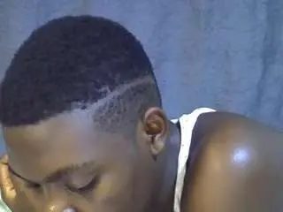 Sweet-roxxy  live sex cam