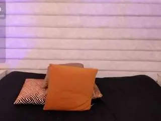 Gia-argot  live sex cam