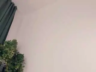Ileenwyrosdick  live sex cam