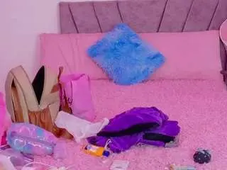 Megamwhite  live sex cam
