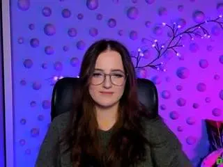 Tina-blade1  live sex cam