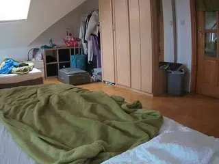 Voyeurcam-julmodels-bed-1  live sex cam