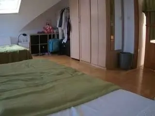 Voyeurcam-julmodels-bed-1  live sex cam