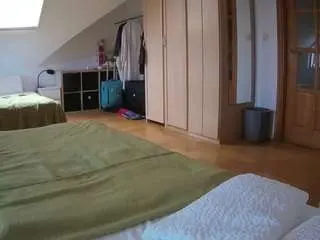 Voyeurcam-julmodels-bed-1  live sex cam