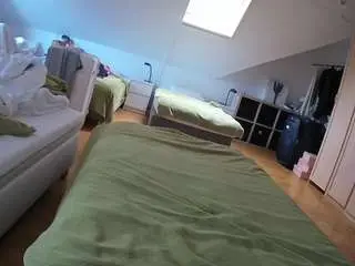 Voyeurcam-julmodels-bed-1  live sex cam