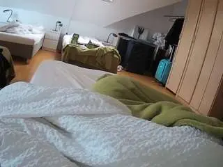 Voyeurcam-julmodels-bed-1  live sex cam