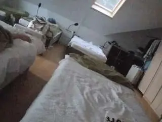 Voyeurcam-julmodels-bed-1  live sex cam