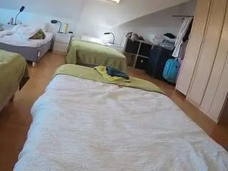 Voyeurcam-julmodels-bed-1  live sex cam