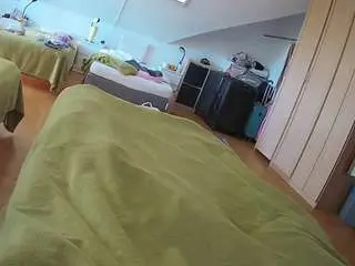 Voyeurcam-julmodels-bed-1  live sex cam