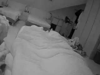 Voyeurcam-julmodels-bed-1  live sex cam
