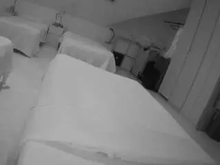 Voyeurcam-julmodels-bed-1  live sex cam