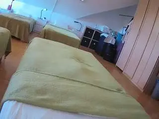 Voyeurcam-julmodels-bed-1  live sex cam