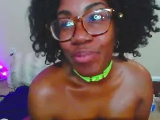 Xoxocinnamon  live sex cam