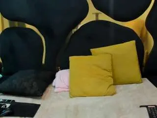 Criistalxxx  live sex cam