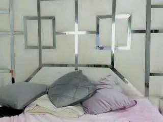 Criistalxxx  live sex cam