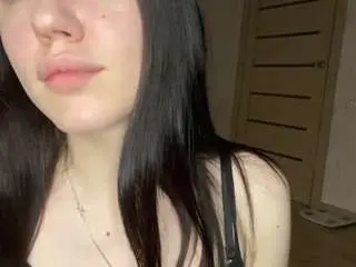 Estamenucci  live sex cam