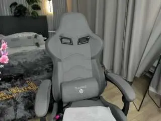 Linda-zefir  live sex cam