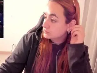 Maryluna95  live sex cam