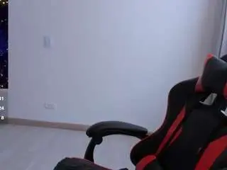 Maryluna95  live sex cam