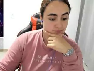 Maryluna95  live sex cam